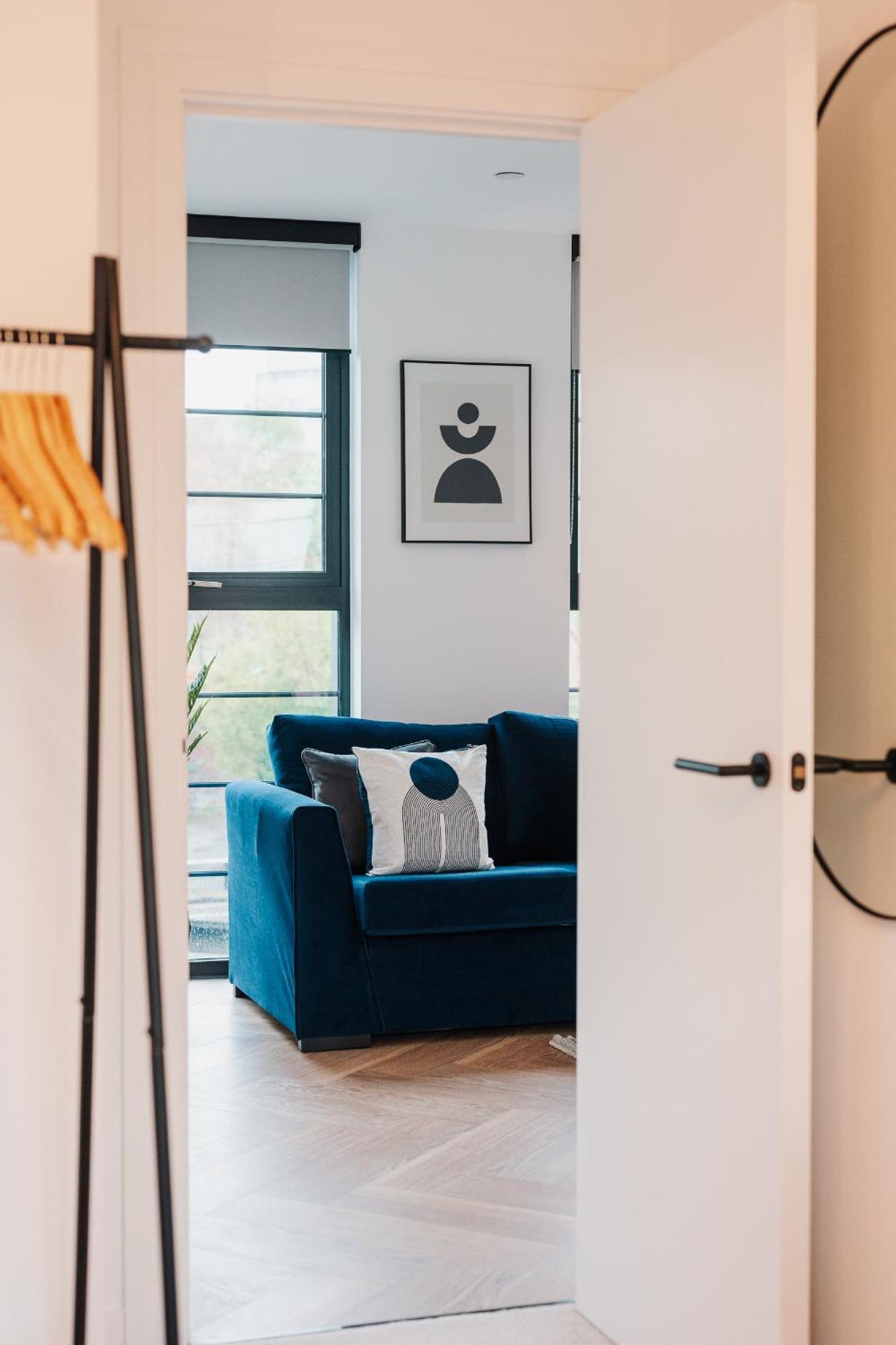 Luxury City & Canal View Stylish Pad, Family, Contractors, Fast Wifi Birmingham Buitenkant foto