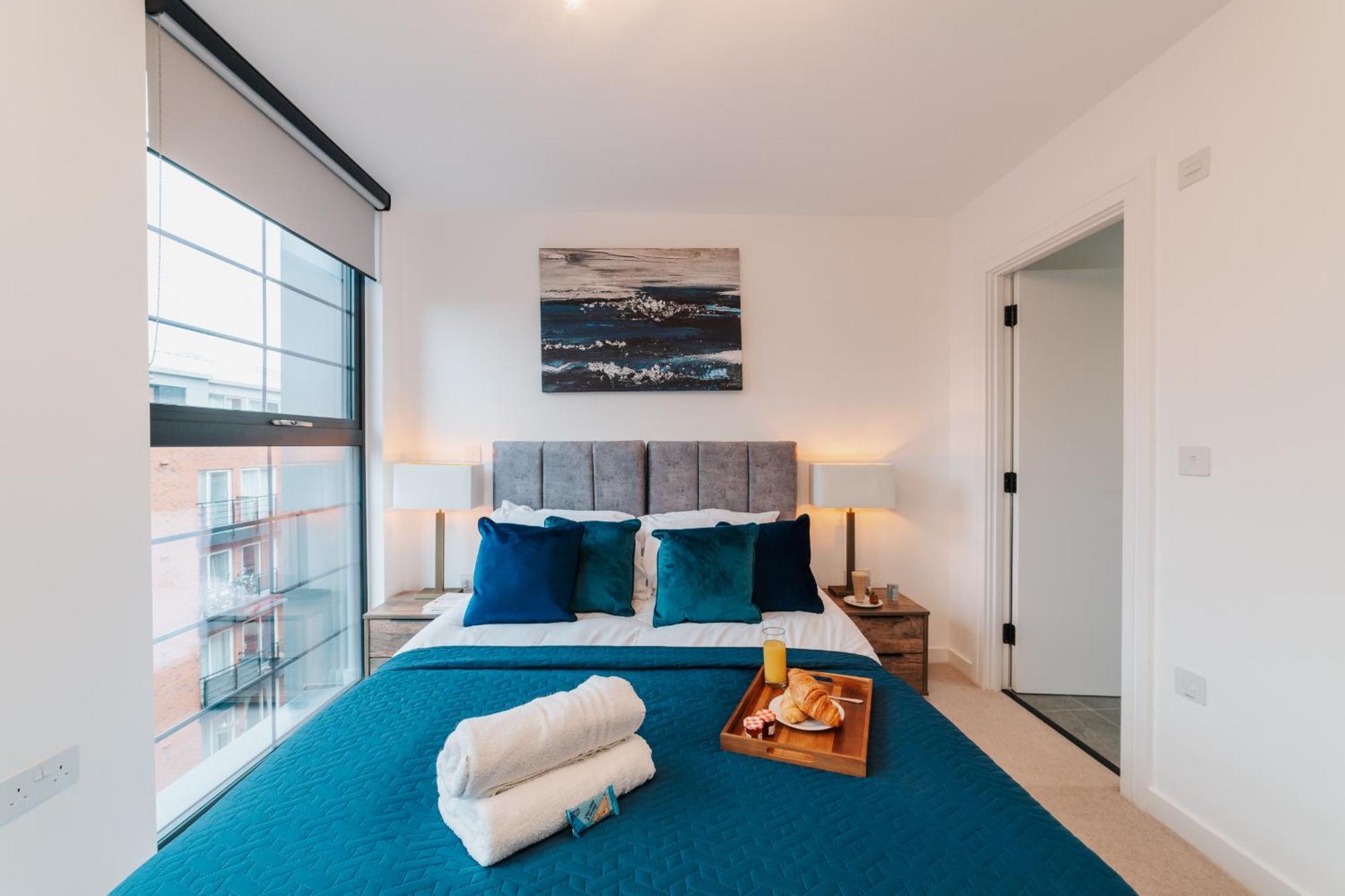 Luxury City & Canal View Stylish Pad, Family, Contractors, Fast Wifi Birmingham Buitenkant foto
