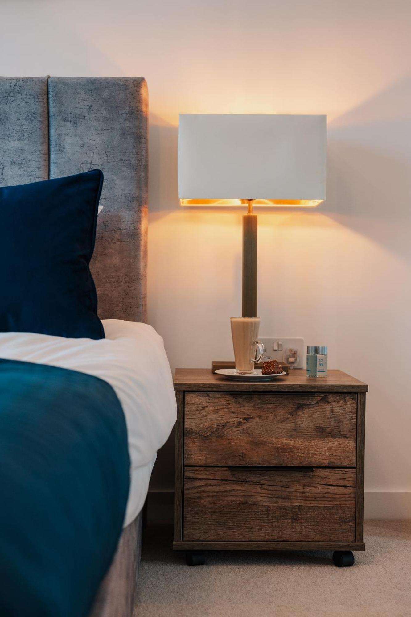 Luxury City & Canal View Stylish Pad, Family, Contractors, Fast Wifi Birmingham Buitenkant foto